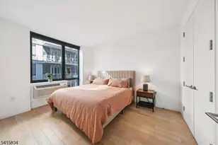 160 1st St Unit, Jersey City, NJ 07302 - Photo 10