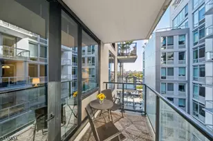 160 1st St Unit, Jersey City, NJ 07302 - Photo 12
