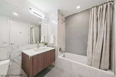 160 1st St Unit #1111, Jersey City, NJ 07302 - Photo 8