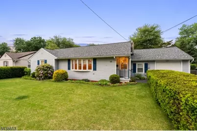 96 Comly Rd, Lincoln Park, NJ 07035 - Photo 2