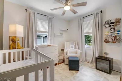 6 Pershing Ct, Ridgefield, NJ 07660 - Photo 12