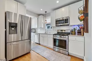 6 Pershing Ct, Ridgefield, NJ 07660 - Photo 6