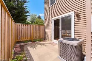 39 Canterbury Cir, Franklin Township, NJ 08873 - Photo 24
