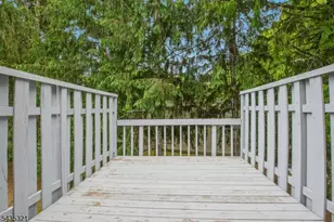 21 Quail Ct, Hardyston Township, NJ 07419 - Photo 6