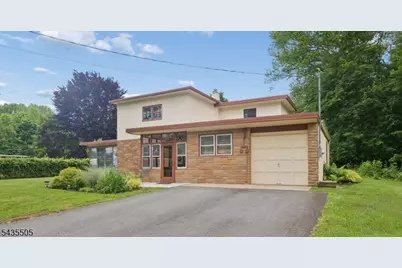 3 Cedar Ct, Roosevelt Boro, NJ 08555 - Photo 2