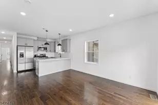 910 Bergen St, Newark, NJ 07112 - Photo 4