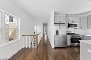 910 Bergen St, Newark, NJ 07112 - Photo 6