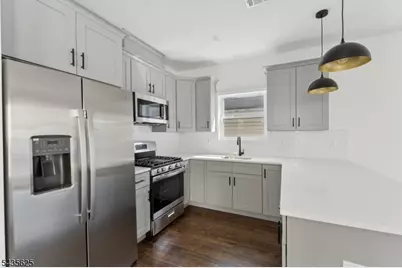 910 Bergen St #2, Newark, NJ 07112 - Photo 4