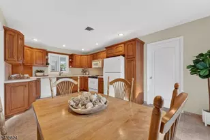 117 Idolstone Ln, Aberdeen Township, NJ 07747 - Photo 18