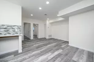 287 Orange St, Newark, NJ 07103 - Photo 8