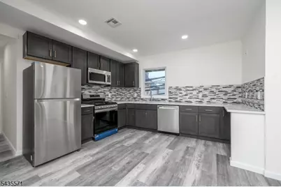 287 Orange St Apt 2, Newark, NJ 07103 - Photo 2