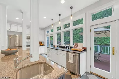 42 Llewellyn Rd, Montclair, NJ 07042 - Photo 18