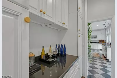 42 Llewellyn Rd, Montclair, NJ 07042 - Photo 22