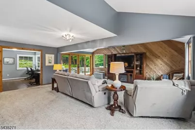 63 Mountainside Dr, Randolph Township, NJ 07869 - Photo 18
