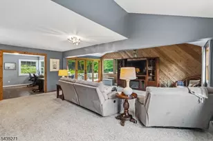 63 Mountainside Dr, Randolph Township, NJ 07869 - Photo 18
