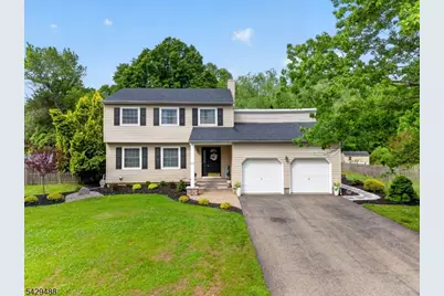 615 Van Liew Ct, Hillsborough Township, NJ 08844 - Photo 2