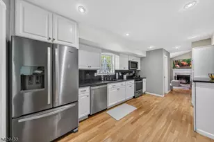 615 Van Liew Ct, Hillsborough Township, NJ 08844 - Photo 18