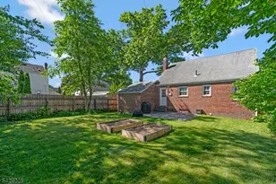 2727 Spruce St, Union Township, NJ 07083 - Photo 22
