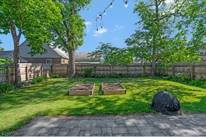 2727 Spruce St, Union Township, NJ 07083 - Photo 24