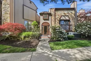 15 Delbarton Ct, Washington Township, NJ 07840 - Photo 2