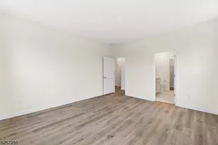 86 Depot Wy, Dunellen, NJ 08812 - Photo 16
