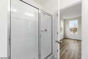 86 Depot Wy, Dunellen, NJ 08812 - Photo 18