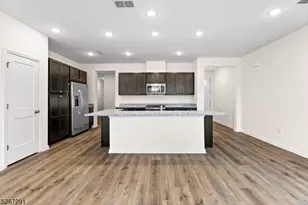 86 Depot Wy, Dunellen, NJ 08812 - Photo 6