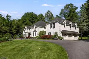 1 Chilton Rd, Chester, NJ 07930 - Photo 4
