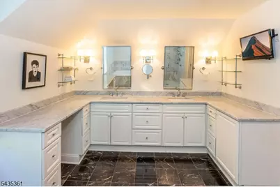 1 Chilton Rd, Chester, NJ 07930 - Photo 32