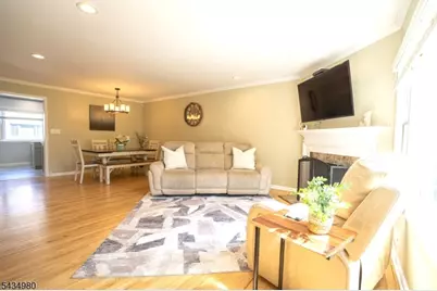 575 Grove St #G3, Clifton, NJ 07013 - Photo 4