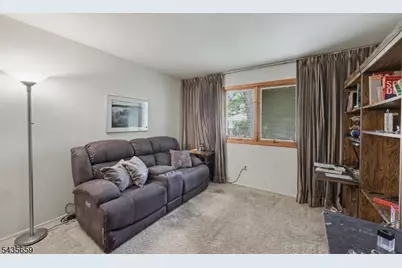 68 Yellow Brick Rd, Wayne, NJ 07470 - Photo 12