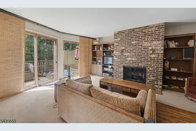 68 Yellow Brick Rd, Wayne, NJ 07470 - Photo 8