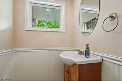 21 Wayside Ln, Clinton Township, NJ 08833 - Photo 18