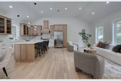 896 Union Valley Rd, West Milford, NJ 07480 - Photo 8
