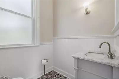 102 W Washington Ave, Washington Boro, NJ 07882 - Photo 10
