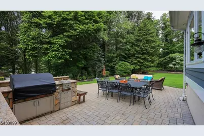 244 Pembrook Rd, Mountainside, NJ 07092 - Photo 46