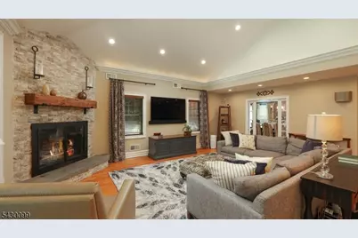 244 Pembrook Rd, Mountainside, NJ 07092 - Photo 16
