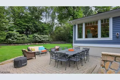 244 Pembrook Rd, Mountainside, NJ 07092 - Photo 44