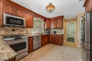 3 Ewing Dr, Raritan Township, NJ 08822 - Photo 6