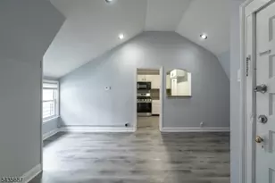 105 Shepard Ave Apt, East Orange, NJ 07018 - Photo 4