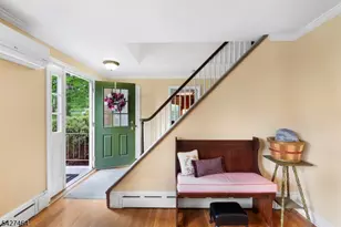 30 Hughes Ln, Watchung, NJ 07069 - Photo 2