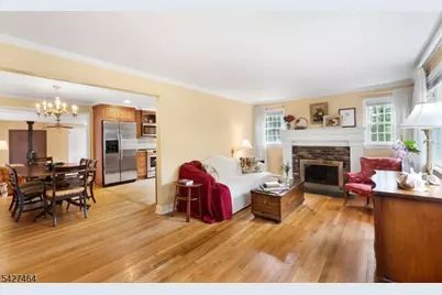 30 Hughes Ln, Watchung, NJ 07069 - Photo 4