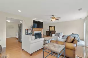 1 Wimbledon Dr, Vernon, NJ 07462 - Photo 2