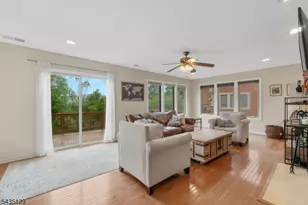 1 Wimbledon Dr, Vernon, NJ 07462 - Photo 4