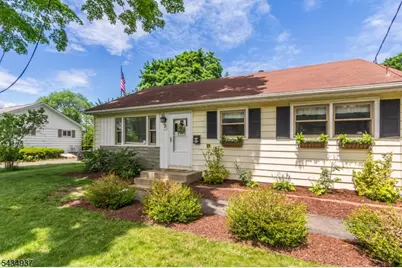 7 West St, Roxbury Township, NJ 07876 - Photo 2