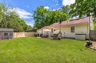 7 West St, Roxbury Township, NJ 07876 - Photo 20