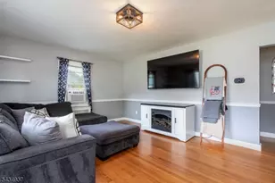 7 West St, Roxbury Township, NJ 07876 - Photo 4