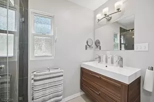 46 Phyllis Rd, West Orange Township, NJ 07052 - Photo 12