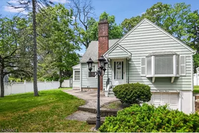 111 Jackson Ave, Wayne, NJ 07470 - Photo 22