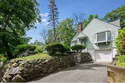 111 Jackson Ave, Wayne, NJ 07470 - Photo 1